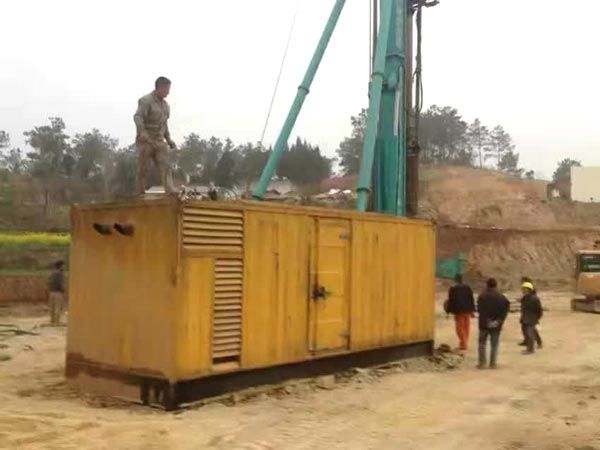 五华如何判断水冷式机油散热器密封件是否需要更换？